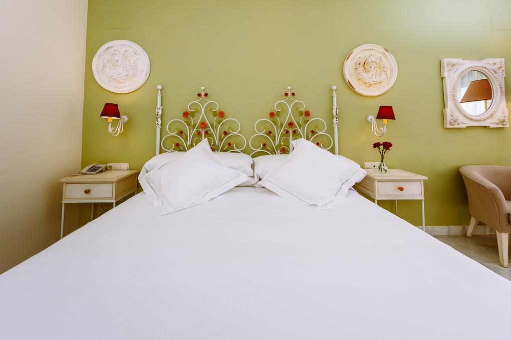 Basic Hotel Dona Manuela Sevilla Kültér fotó