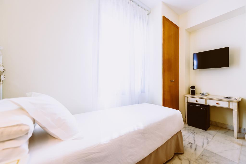 Basic Hotel Dona Manuela Sevilla Kültér fotó