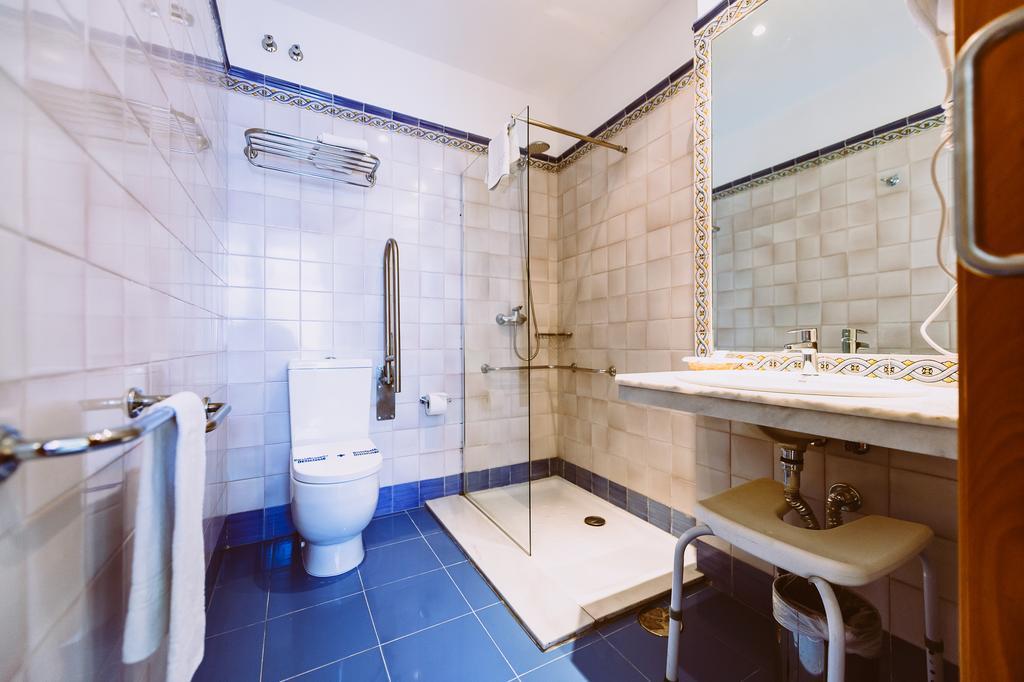 Basic Hotel Dona Manuela Sevilla Kültér fotó