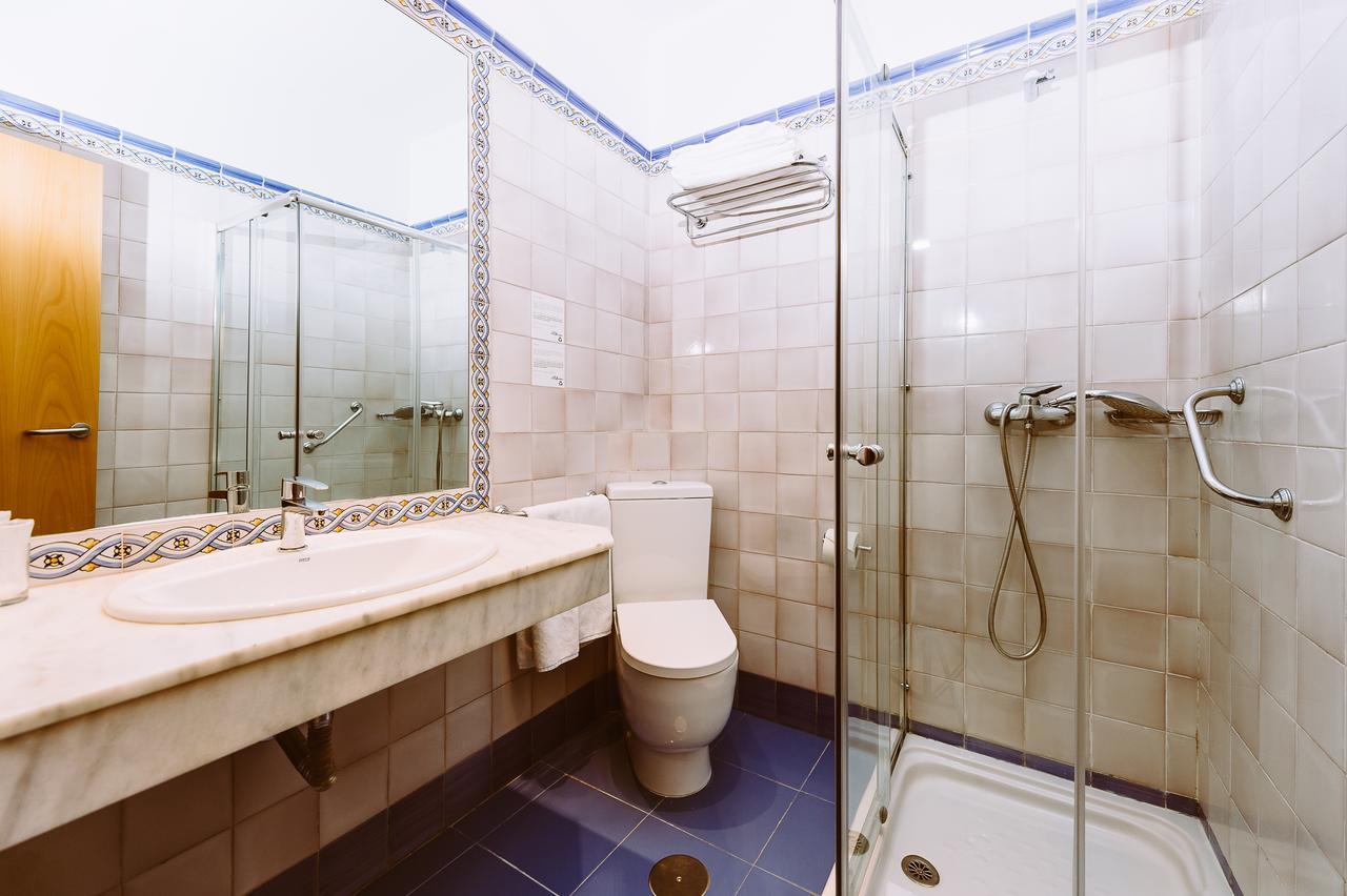 Basic Hotel Dona Manuela Sevilla Kültér fotó