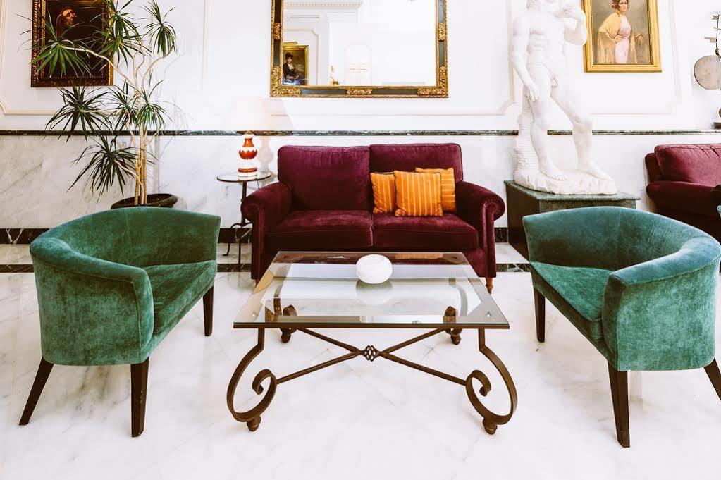 Basic Hotel Dona Manuela Sevilla Kültér fotó